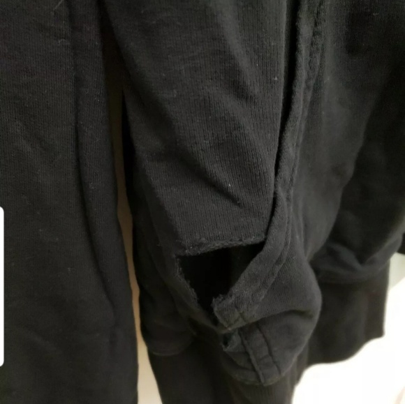 Rolland Berry Colur Black Hoodie Made in USA! - Picture 4 of 4